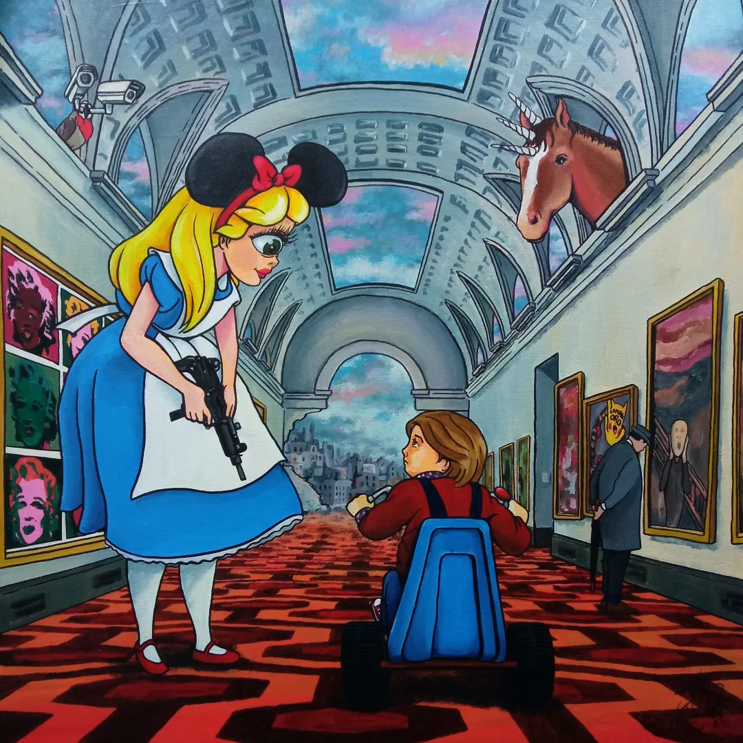 Escena surrealista pop que combina un pasillo de El Resplandor con otro del museo del Prado, Alicia en el país de las maravillas sosteniendo una metralleta, y monsieur Hulot mirando cuadros